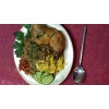 [ 10 ] Nasi goreng met gebakken kippenbout halal